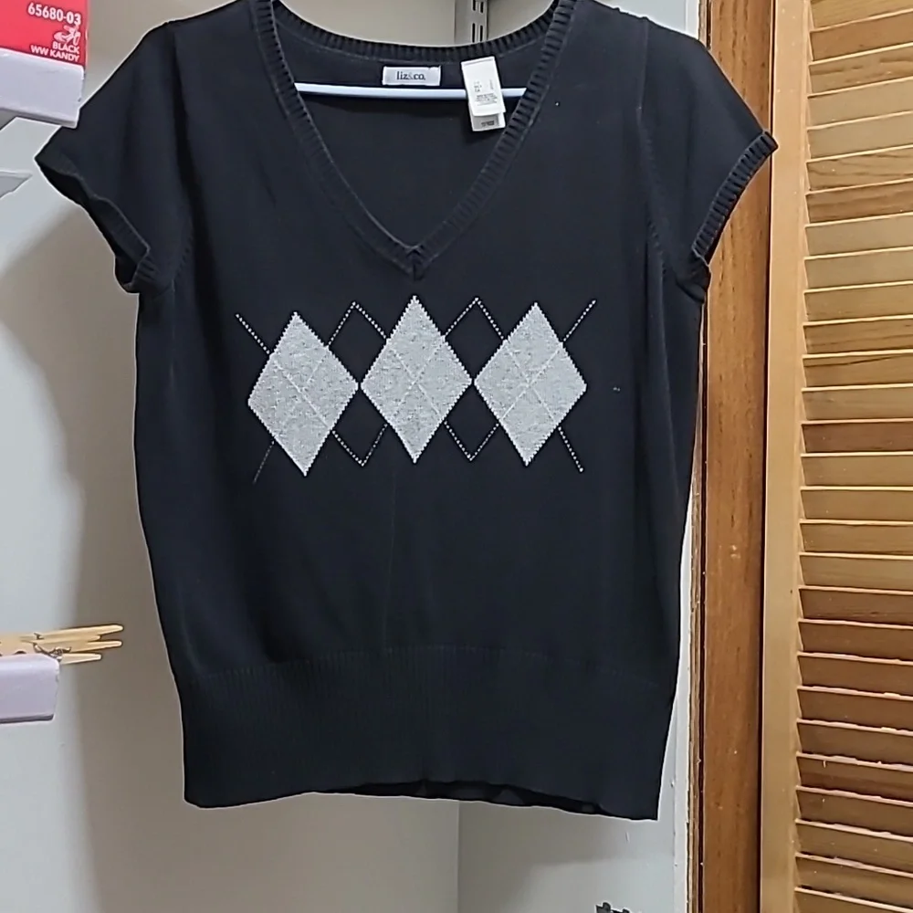 Sweater - Picture 1 of 1